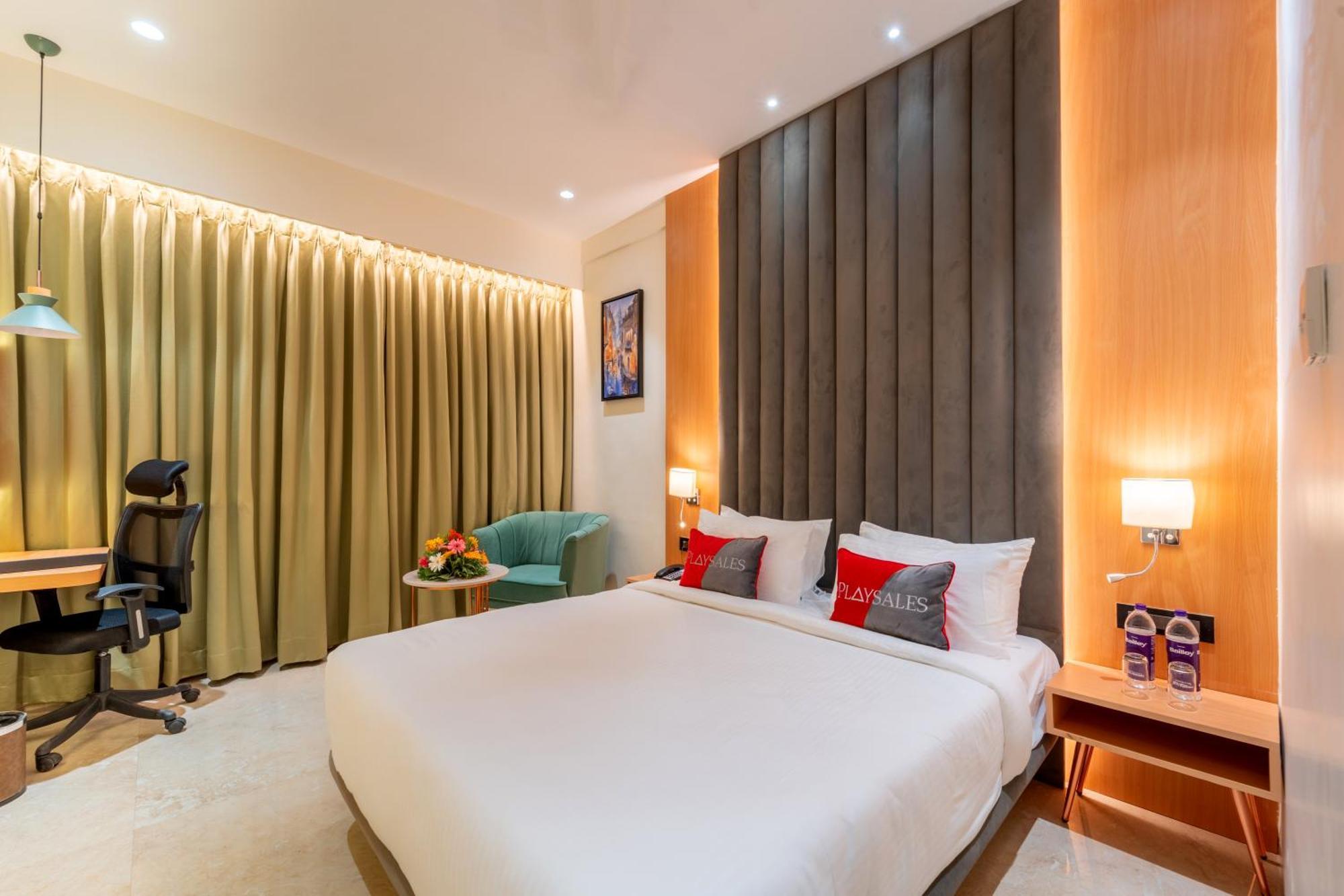 Playsales Scarlet Vijay Nagar Indore Exterior foto