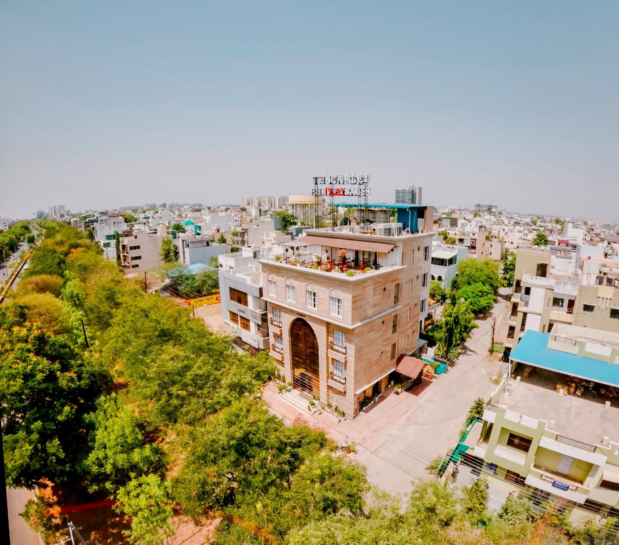 Playsales Scarlet Vijay Nagar Indore Exterior foto